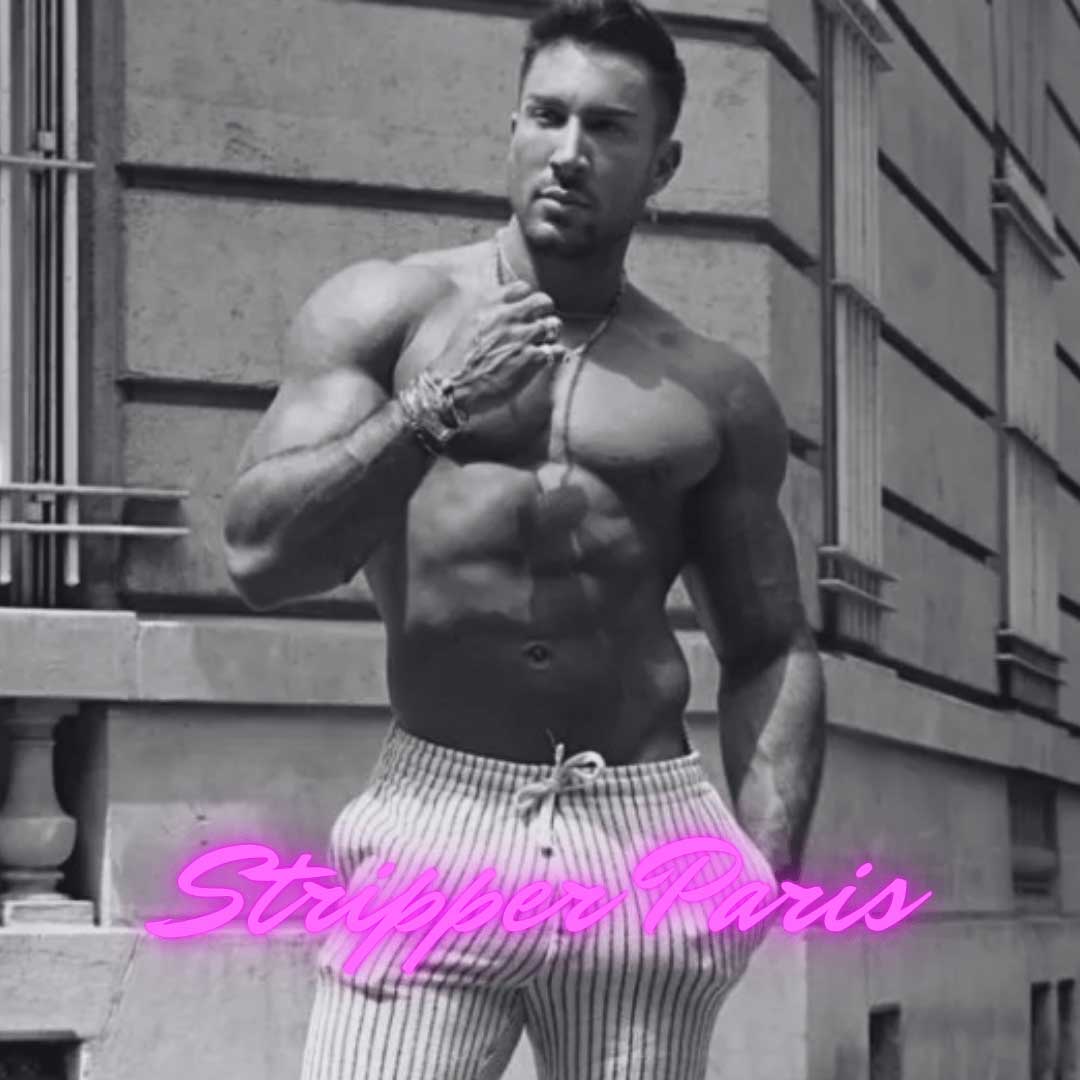 Max-stripper-paris