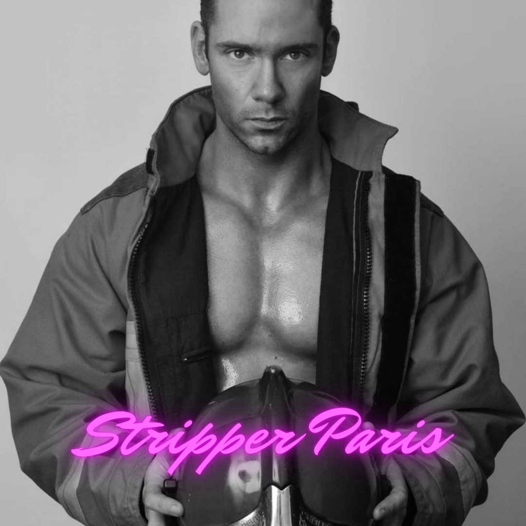 Robin-stripper-paris